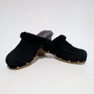 Elegant Black Suede RJS Mules with Faux Fur Trim Size 8